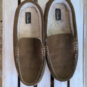 Like New Clark's Men's slippers